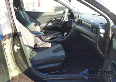 2019 Hyundai Veloster 2.0 z USA, uszkodzony, nr VIN KMHTG6AF2KU019378